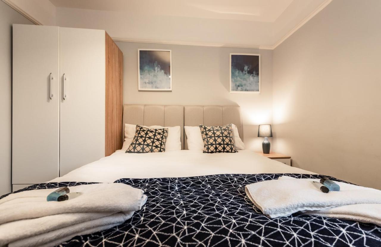 Best Price! Perfect Gunwharf Accommodation - 5 Single Beds Or Kingsize Free Parking 朴次茅斯 外观 照片