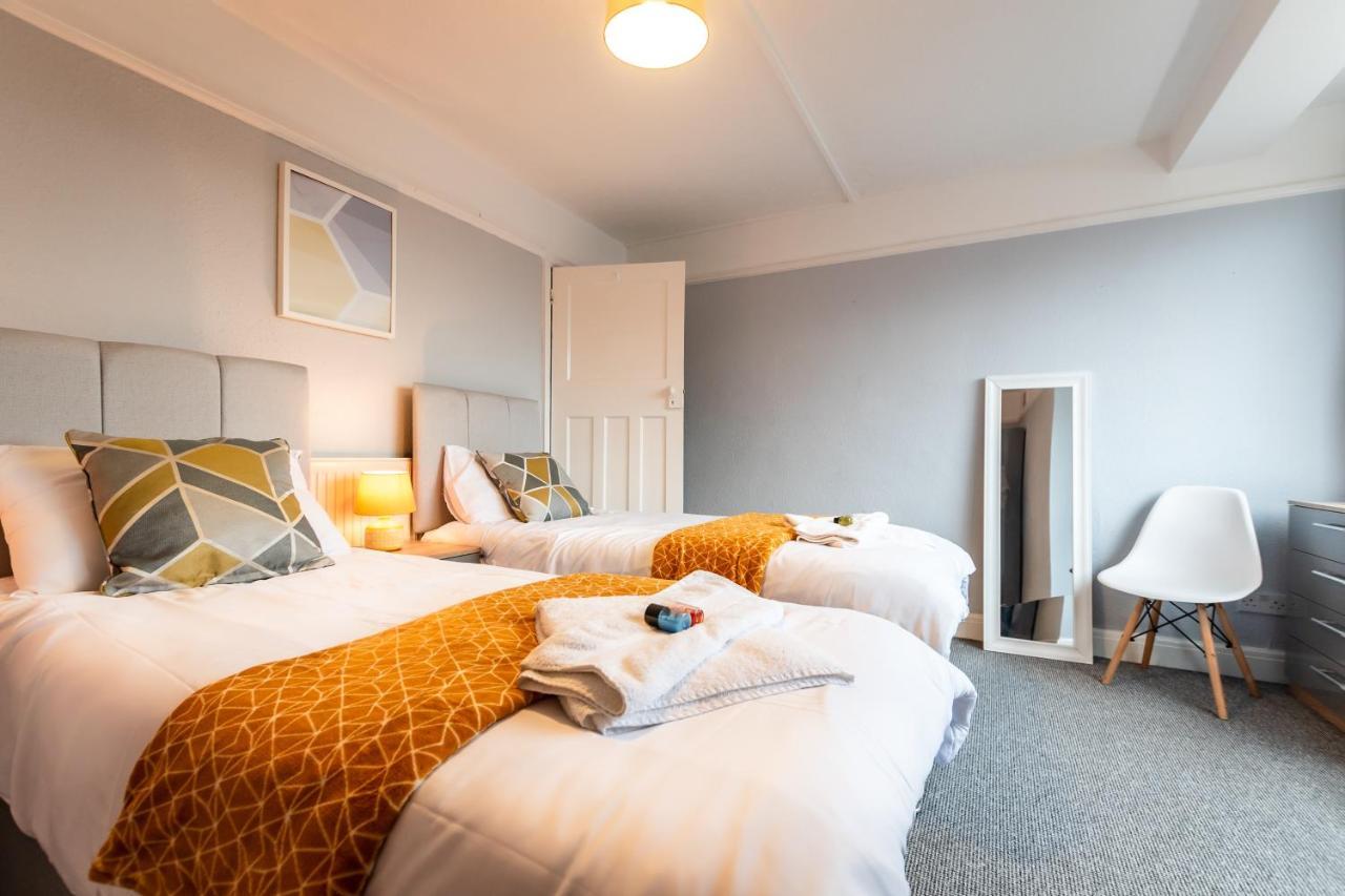Best Price! Perfect Gunwharf Accommodation - 5 Single Beds Or Kingsize Free Parking 朴次茅斯 外观 照片