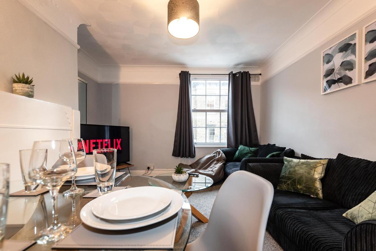 Best Price! Perfect Gunwharf Accommodation - 5 Single Beds Or Kingsize Free Parking 朴次茅斯 外观 照片