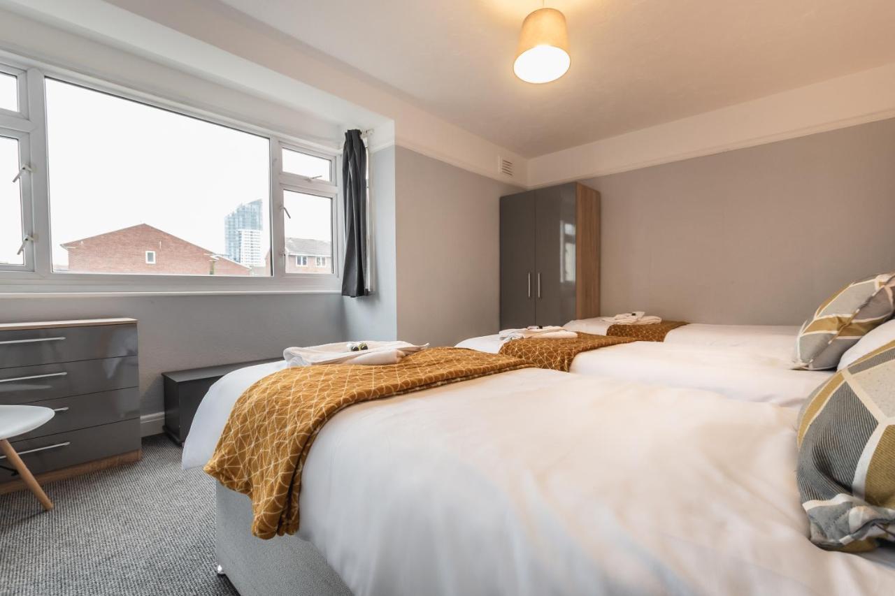 Best Price! Perfect Gunwharf Accommodation - 5 Single Beds Or Kingsize Free Parking 朴次茅斯 外观 照片