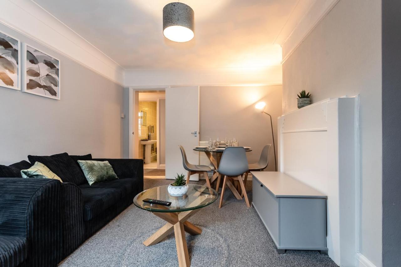 Best Price! Perfect Gunwharf Accommodation - 5 Single Beds Or Kingsize Free Parking 朴次茅斯 外观 照片
